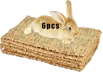 “Natural Grass Chew Mats 🌿🐰 12‑Pack for Rabbits, Guinea Pigs & More”